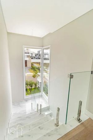Image 9 - 886274