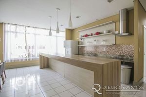 Image 39 - 886275