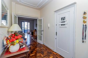 Image 7 - 886276