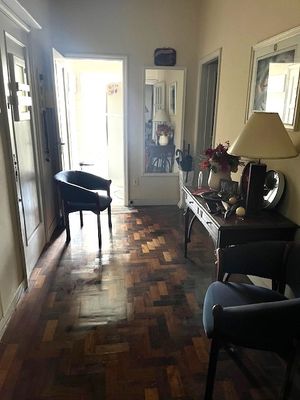 Image 1 - 886276