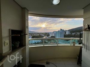 Image 6 - 886286