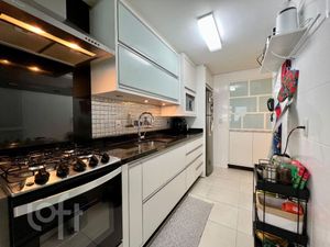 Image 8 - 886286