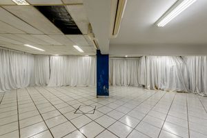 Image 26 - 886288
