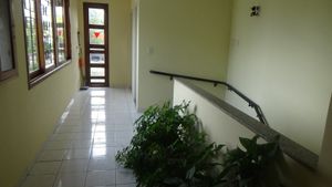 Image 6 - 886288