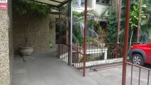 Image 11 - 886288