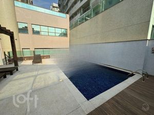 Image 20 - 886338