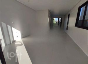 Image 19 - 886344
