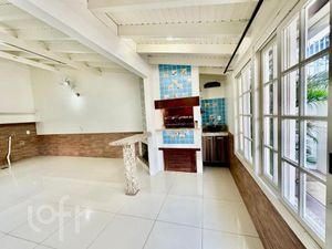 Image 32 - 886353