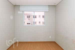 Image 6 - 886358