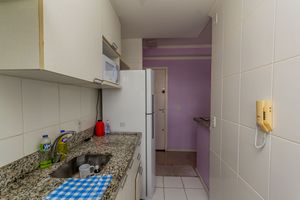 Image 24 - 886365
