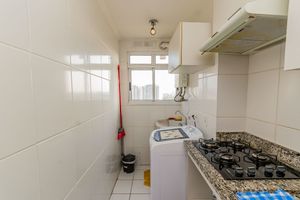 Image 25 - 886365