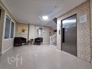 Image 21 - 886366