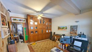 Image 11 - 886372
