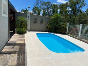 Image 10 - 886387