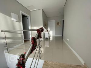 Image 15 - 886387