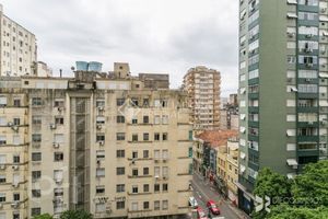 Image 5 - 886399