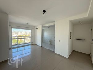 Image 11 - 886400
