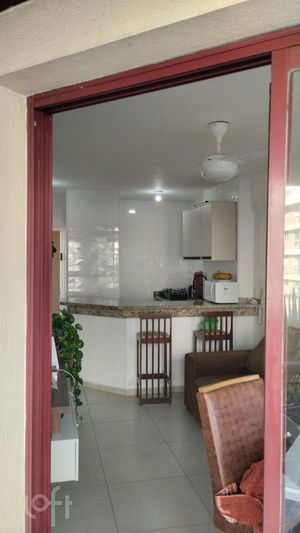Image 15 - 886402
