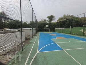 Image 15 - 886410