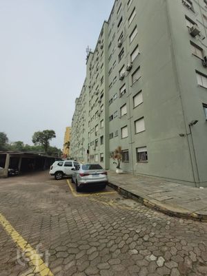 Image 11 - 886410