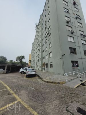 Image 16 - 886410