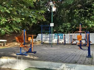 Image 9 - 886417