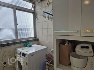 Image 5 - 886417