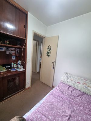 Image 19 - 886421