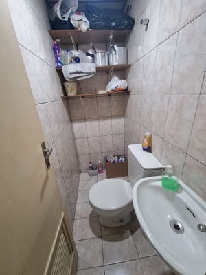 Image 9 - 886421