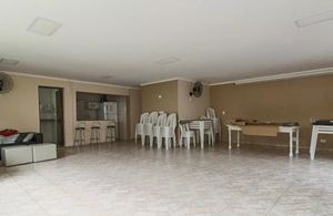 Image 6 - 886433