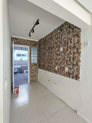 Image 21 - 886445