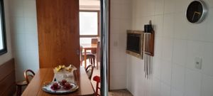 Image 6 - 886448