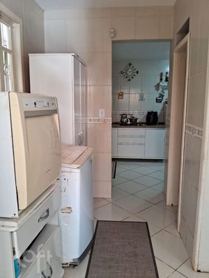 Image 9 - 886453