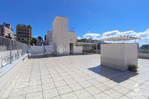 Image 21 - 886456
