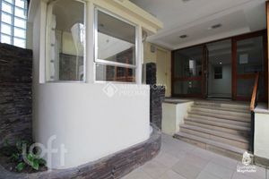Image 19 - 886456