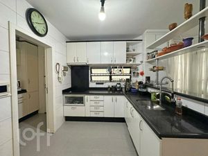 Image 6 - 886462