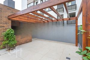 Image 18 - 886466
