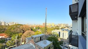 Image 32 - 886466