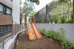 Image 17 - 886466