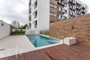 Image 23 - 886466