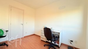 Image 19 - 886466