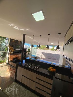 Image 6 - 886468
