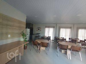 Image 29 - 886502