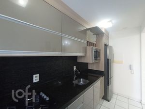 Image 4 - 886502