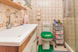 Image 14 - 886508