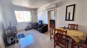 Image 30 - 886510