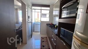 Image 8 - 886510