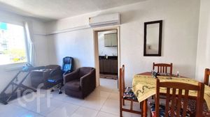 Image 4 - 886510
