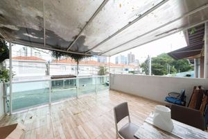 Image 25 - 886520