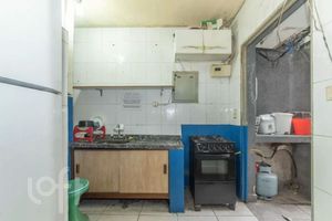 Image 7 - 886520